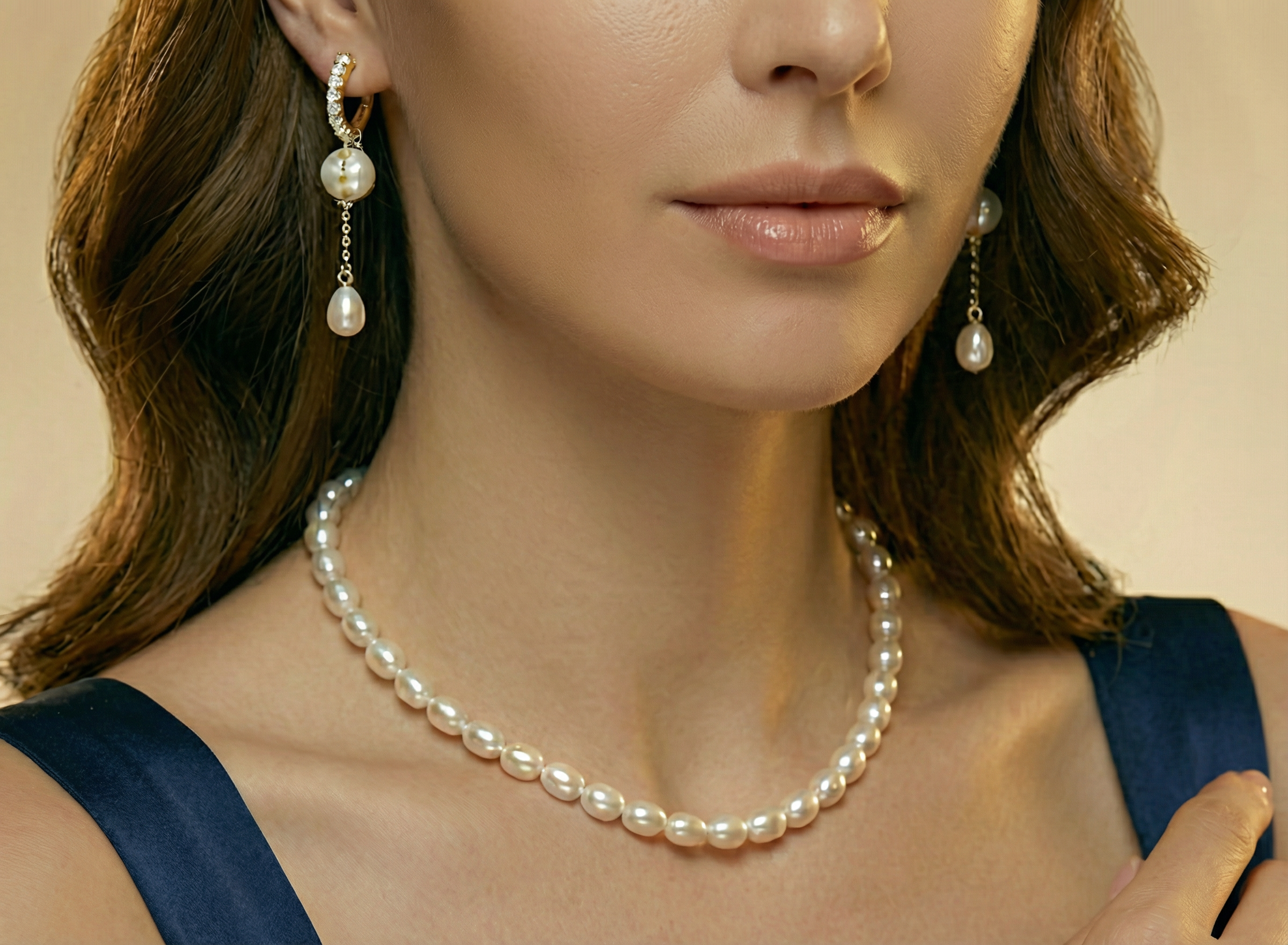 Boucles Aurore Cascade en perles d'eau douce & zircons – Argent 925 doré or 14K