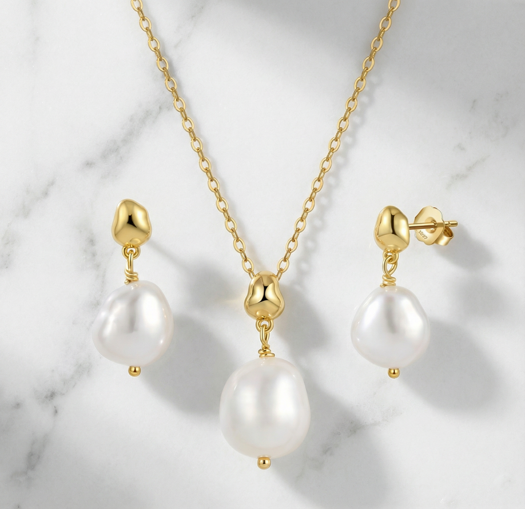 Parure Aube – Collier & boucles en perles d’eau douce baroques, argent 925 doré or 14K