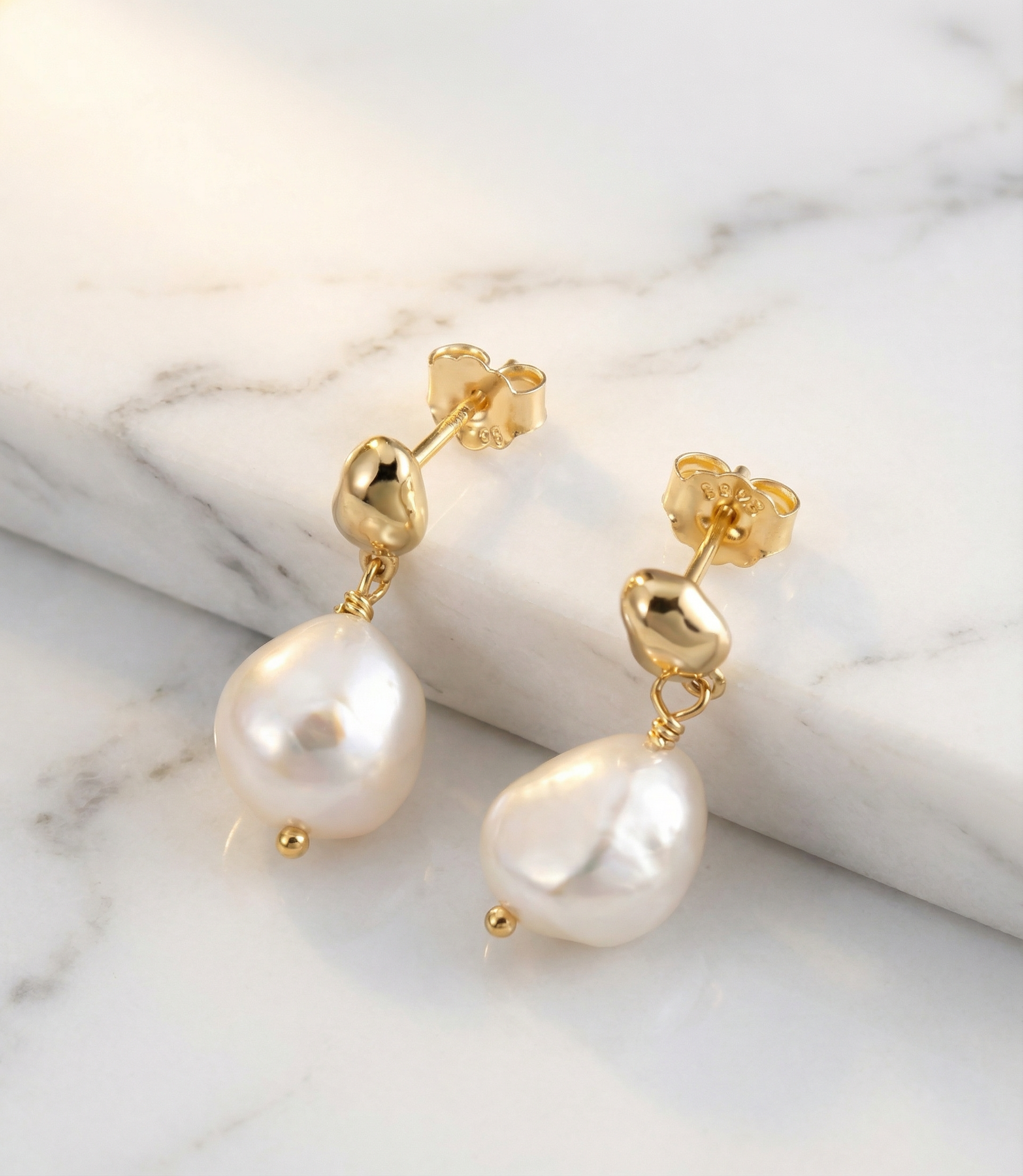 Parure Aube – Collier & boucles en perles d’eau douce baroques, argent 925 doré or 14K